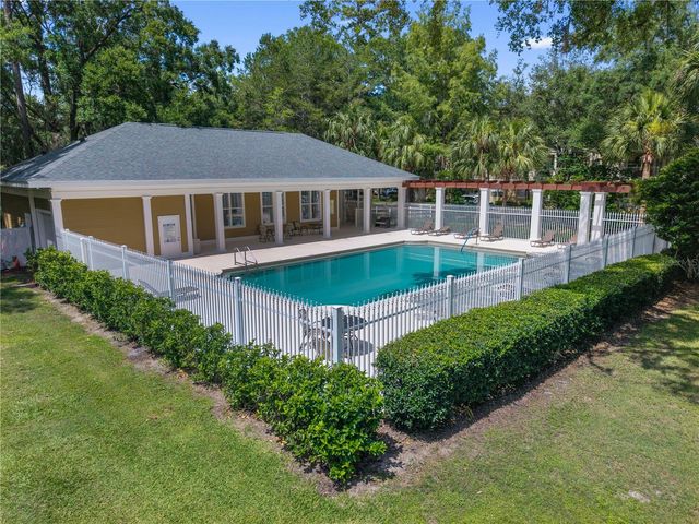 9177 SW 52ND ROAD E-103, Gainesville, FL 32608
