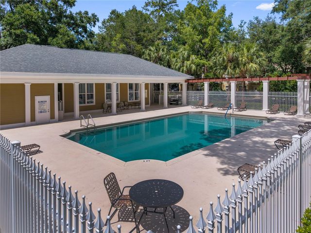 9177 SW 52ND ROAD E-103, Gainesville, FL 32608