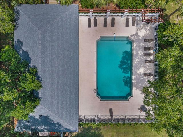 9177 SW 52ND ROAD E-103, Gainesville, FL 32608