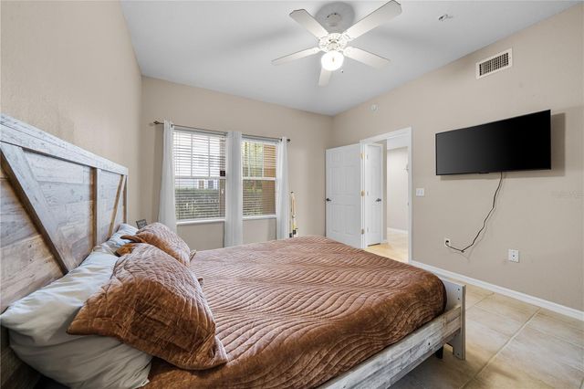 9177 SW 52ND ROAD E-103, Gainesville, FL 32608