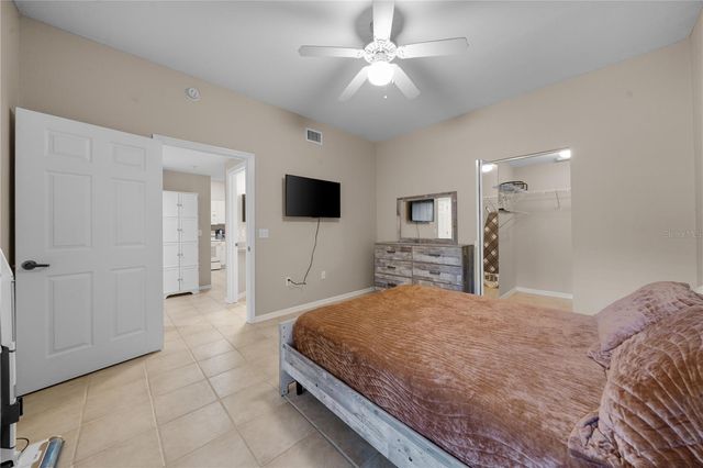 9177 SW 52ND ROAD E-103, Gainesville, FL 32608