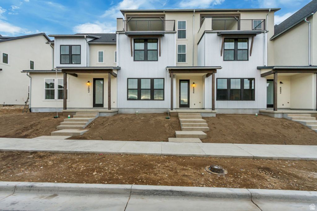 Image 15 of property listing at 6996 W HIDDEN HILLS WAY #182, West Jordan, UT 84081