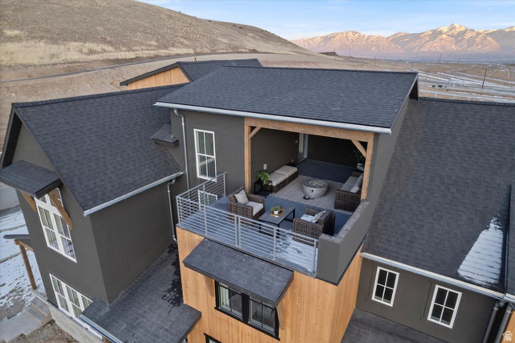 Image 4 of property listing at 6996 W HIDDEN HILLS WAY #182, West Jordan, UT 84081