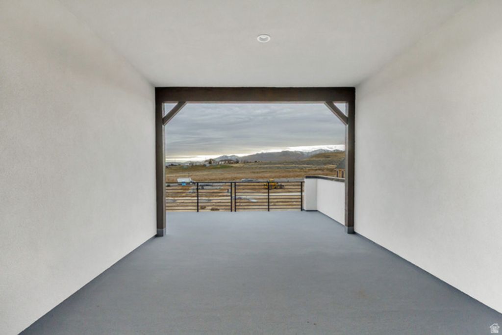 Image 6 of property listing at 6996 W HIDDEN HILLS WAY #182, West Jordan, UT 84081