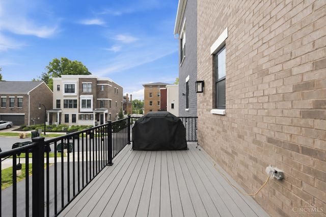 3118 Woodburn Avenue, Cincinnati, OH 45207