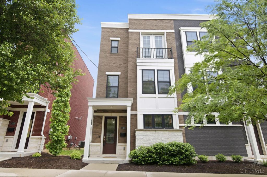 3118 Woodburn Avenue, Cincinnati, OH 45207