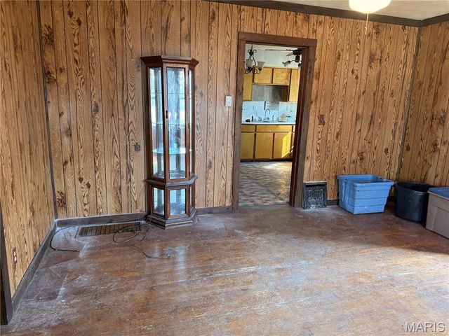 215 Logan St., Bethalto, IL 62010