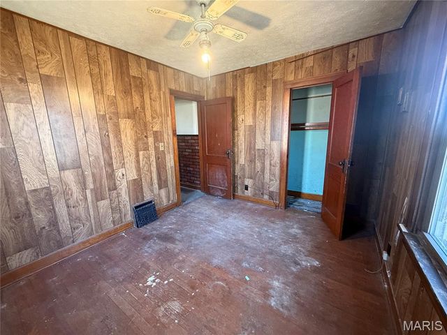 215 Logan St., Bethalto, IL 62010