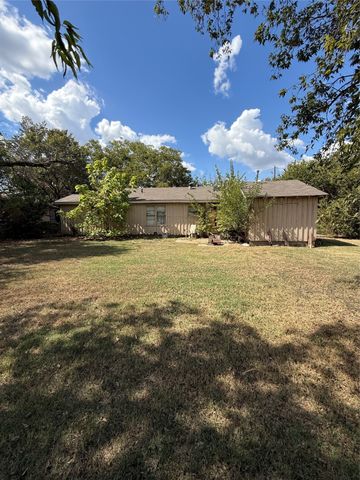 515 Patterson Drive, Mansfield, TX 76063