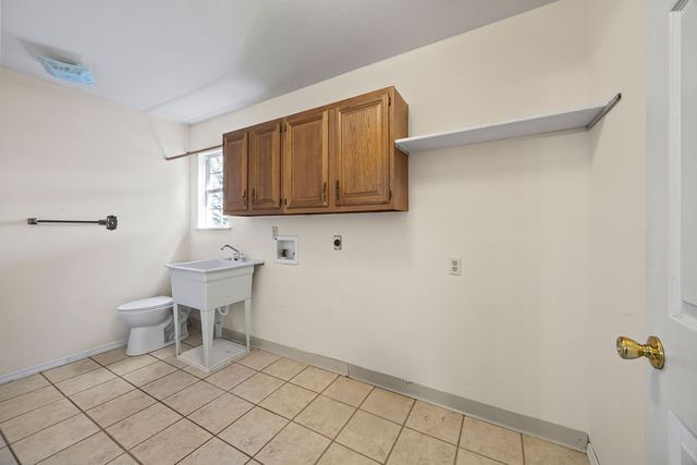 10910 S Whitehouse Road, Fayetteville, AR 72701