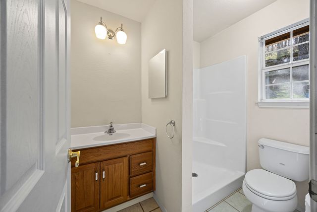 10910 S Whitehouse Road, Fayetteville, AR 72701