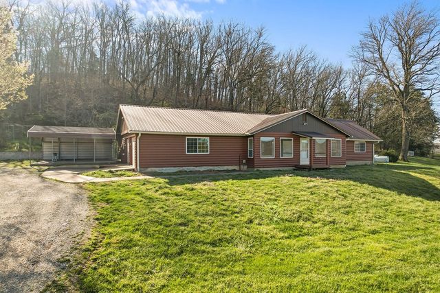 10910 S Whitehouse Road, Fayetteville, AR 72701