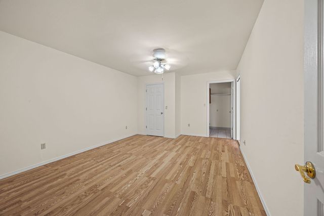 10910 S Whitehouse Road, Fayetteville, AR 72701