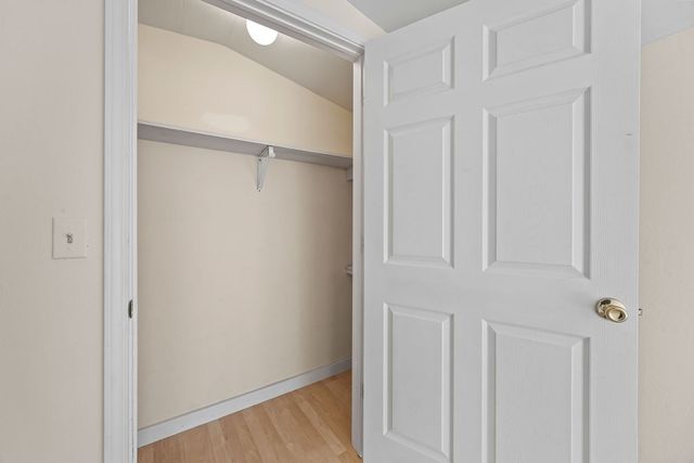 10910 S Whitehouse Road, Fayetteville, AR 72701