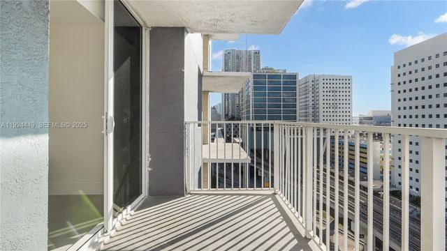 850 N Miami Ave W-1707, Miami, FL 33136