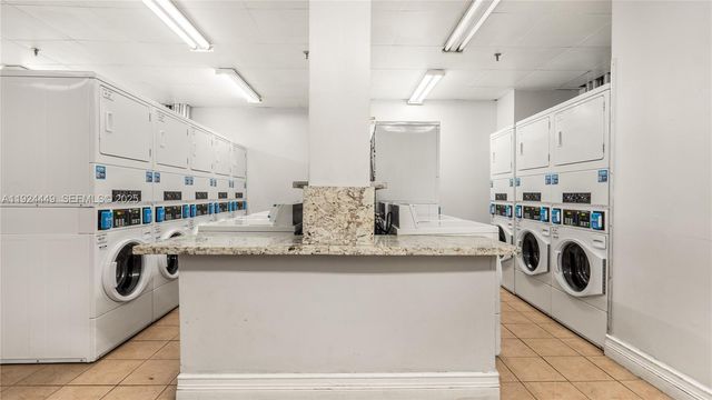 850 N Miami Ave W-1707, Miami, FL 33136