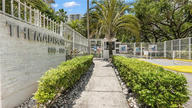 850 N Miami Ave W-1707, Miami, FL 33136