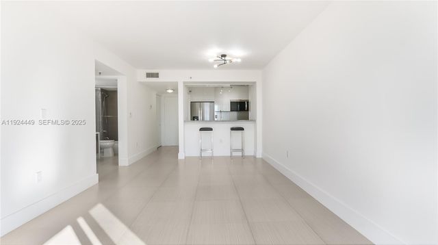 850 N Miami Ave W-1707, Miami, FL 33136