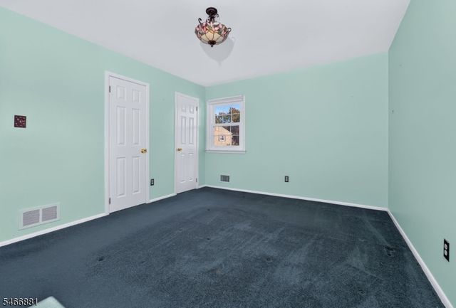 267 Seville Ct, Bridgewater Twp., NJ 08807