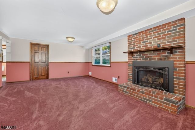 267 Seville Ct, Bridgewater Twp., NJ 08807