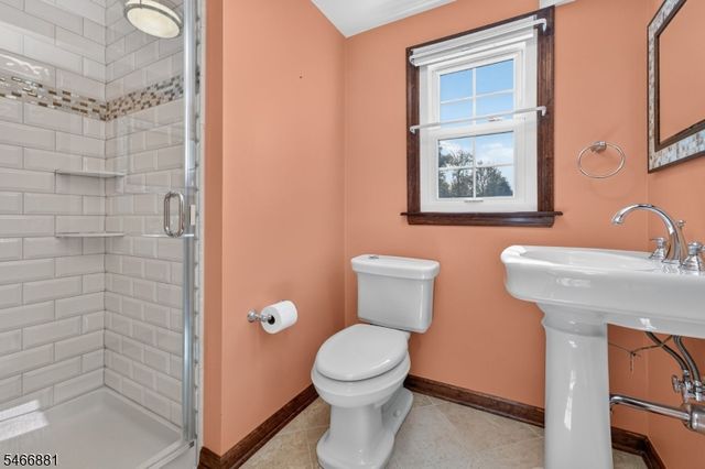 267 Seville Ct, Bridgewater Twp., NJ 08807