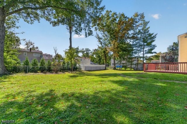 267 Seville Ct, Bridgewater Twp., NJ 08807