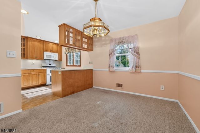267 Seville Ct, Bridgewater Twp., NJ 08807
