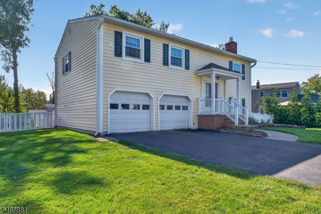 267 Seville Ct, Bridgewater Twp., NJ 08807 — photo 2