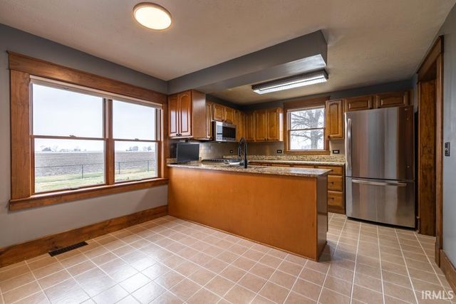 6640 W 500 South Road, Swayzee, IN 46986