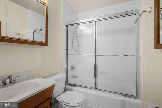 14104 LINDENDALE RD, Woodbridge, VA 22193