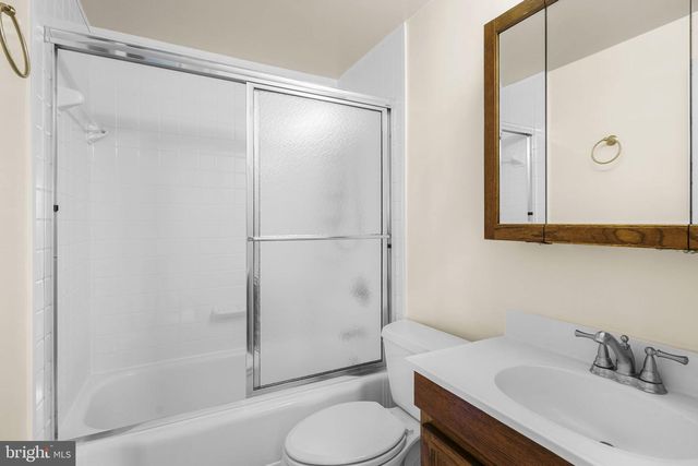14104 LINDENDALE RD, Woodbridge, VA 22193