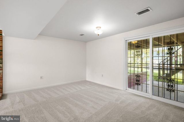 14104 LINDENDALE RD, Woodbridge, VA 22193