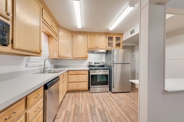 1104 Trinity View Street, Irving, TX 75060