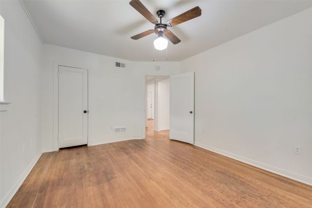 1104 Trinity View Street, Irving, TX 75060