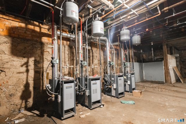 63 West Liberty Street, Waterbury, CT 06706