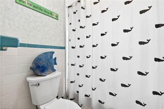 604 Kings Grant RD, Virginia Beach, VA 23452