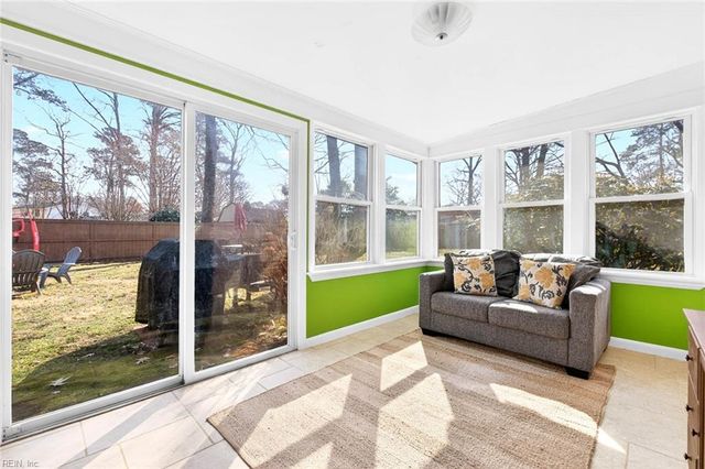 604 Kings Grant RD, Virginia Beach, VA 23452