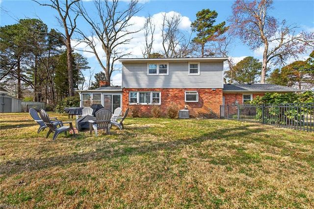 604 Kings Grant RD, Virginia Beach, VA 23452