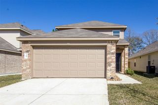 380 Upper Creek Drive, Willis, TX 77378