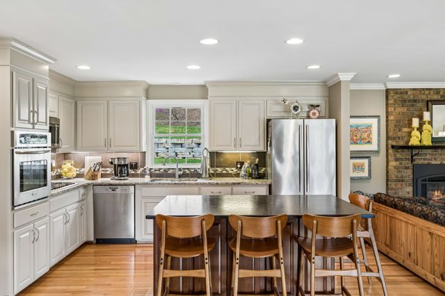 808 Rodney Dr, Nashville, TN 37205