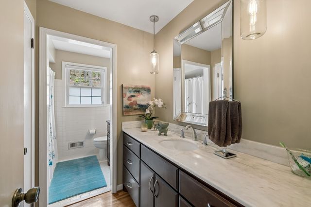 808 Rodney Dr, Nashville, TN 37205