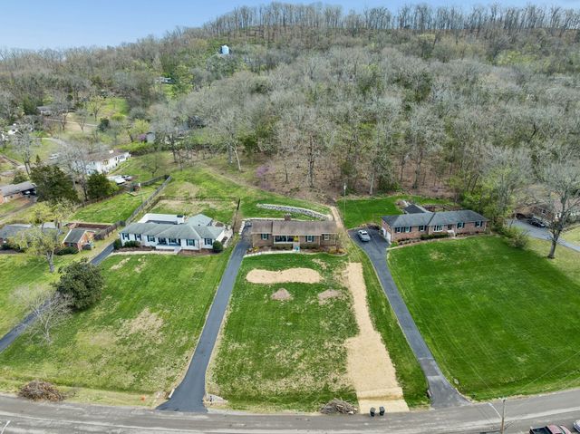 808 Rodney Dr, Nashville, TN 37205