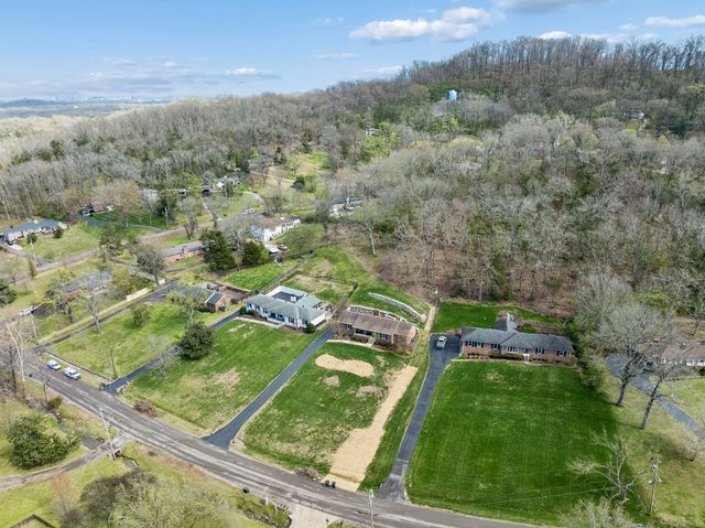 808 Rodney Dr, Nashville, TN 37205