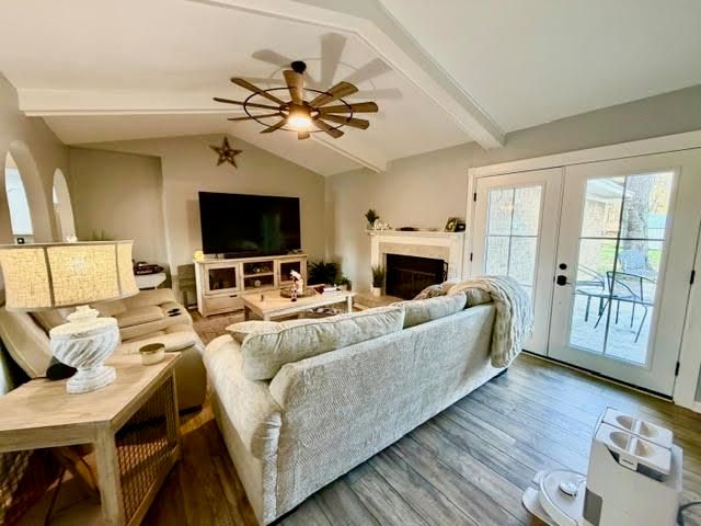 290 CAROL ST., Waskom, TX 75692