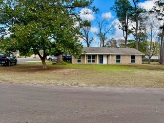 290 CAROL ST., Waskom, TX 75692