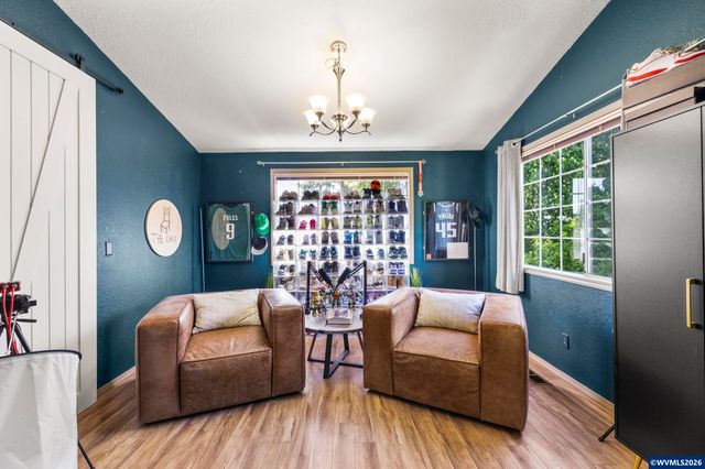 1589 Kenard St NW, Salem, OR 97304