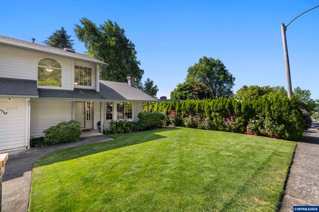 1589 Kenard St NW, Salem, OR 97304