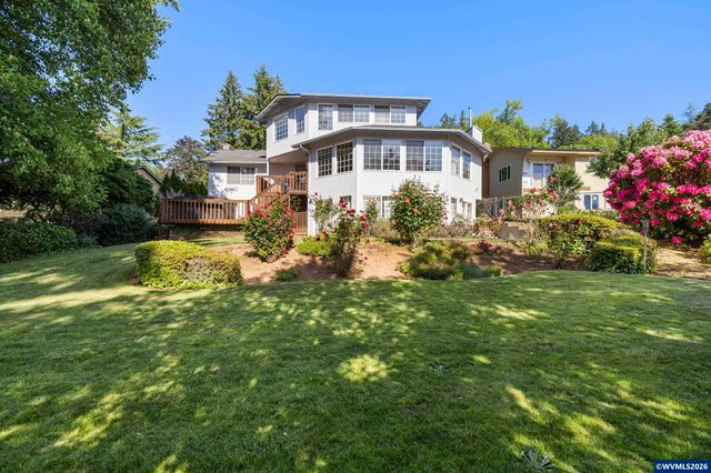 1589 Kenard St NW, Salem, OR 97304