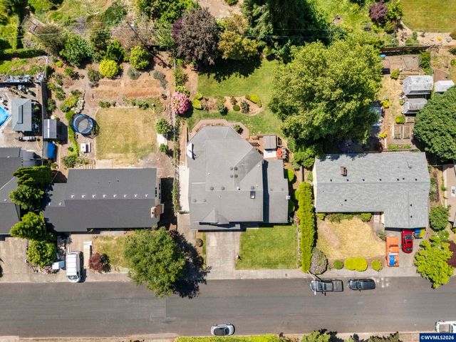 1589 Kenard St NW, Salem, OR 97304