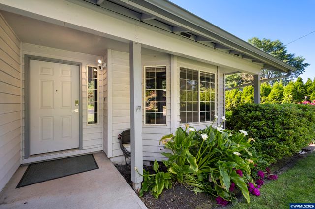 1589 Kenard St NW, Salem, OR 97304